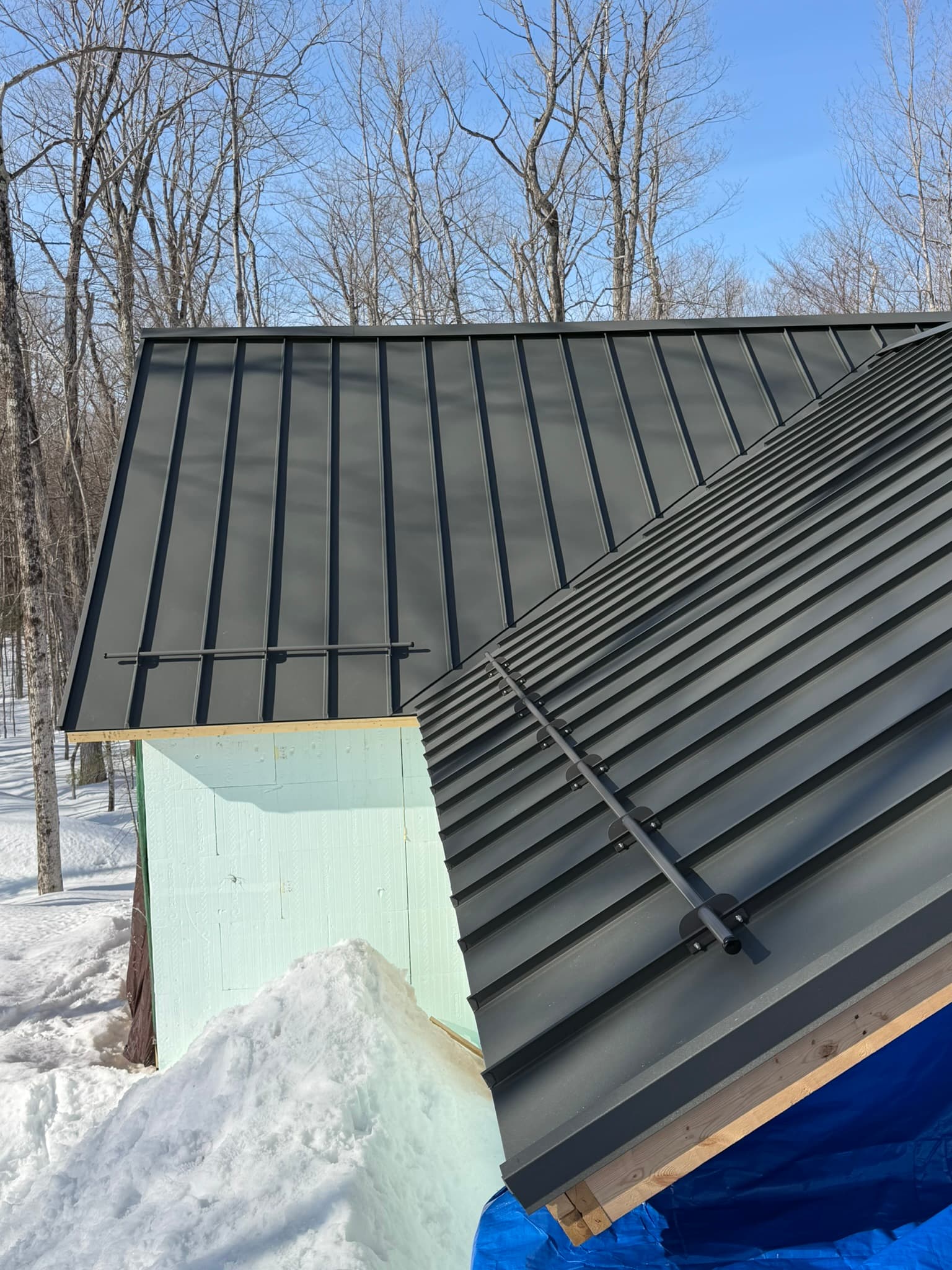 Standing seam roofing detail