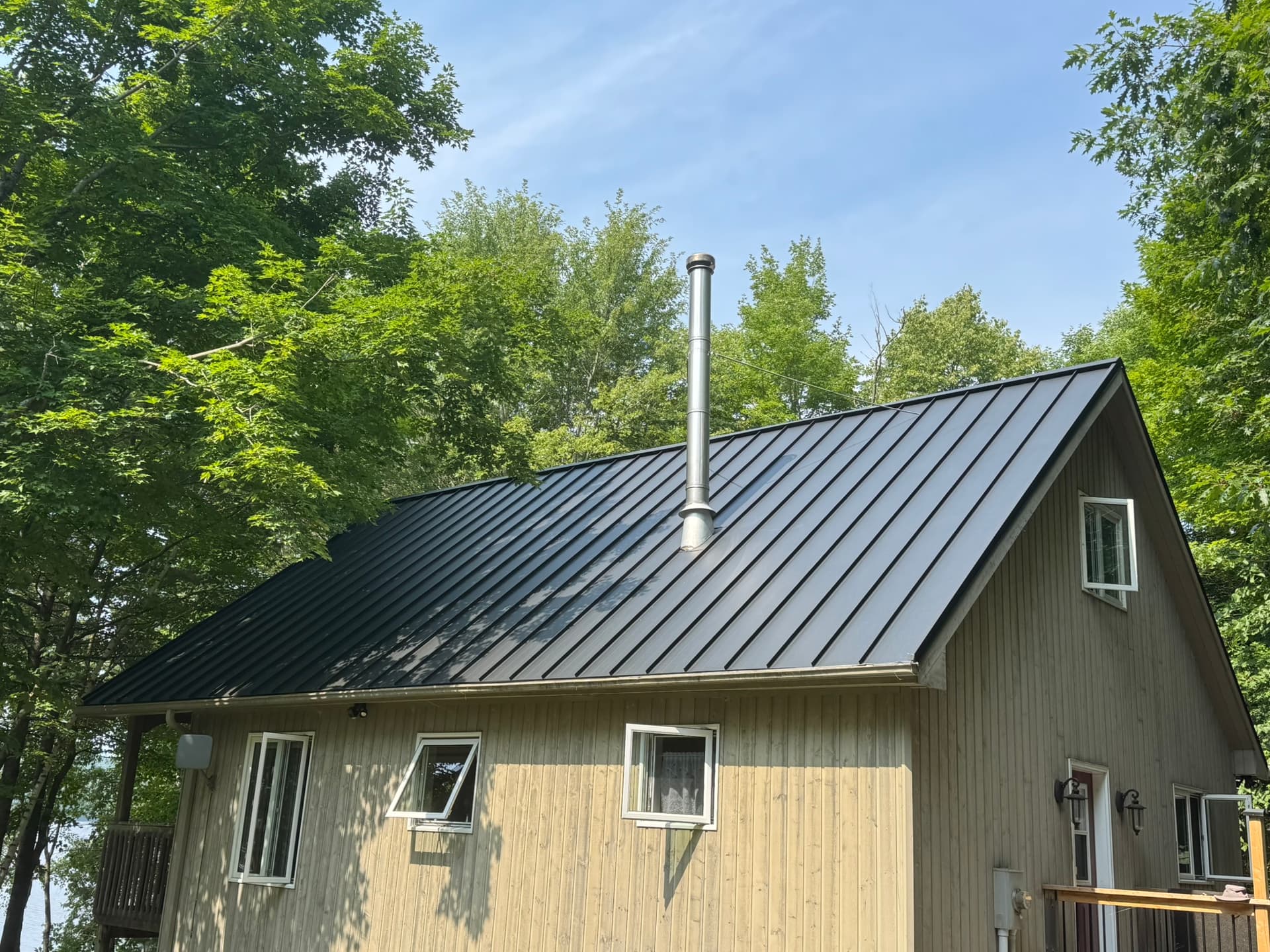 Residential standing seam roof
